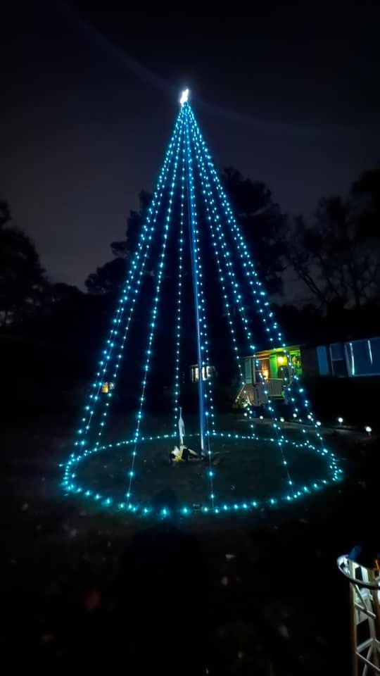 Dream Flagpole Christmas Tree Lights Gen 3